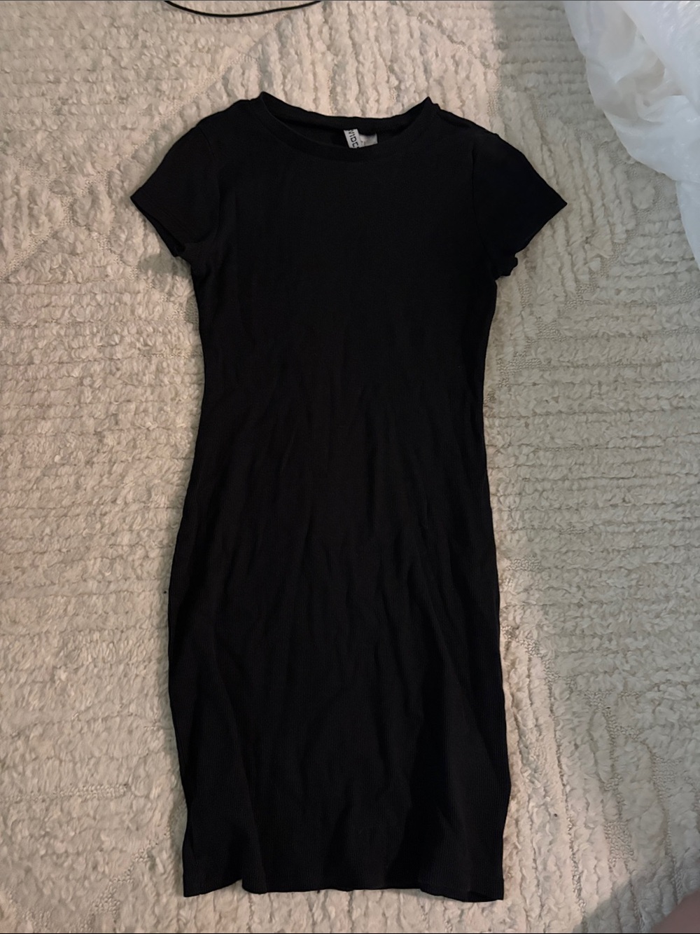 H&M Black Short-Sleeve Midi Bodycon Dress